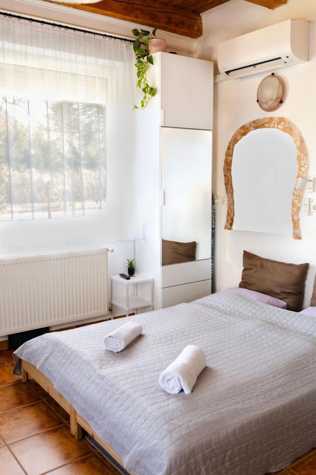 Tuekoer Apartman Martonvasar Apartment Bagian luar foto